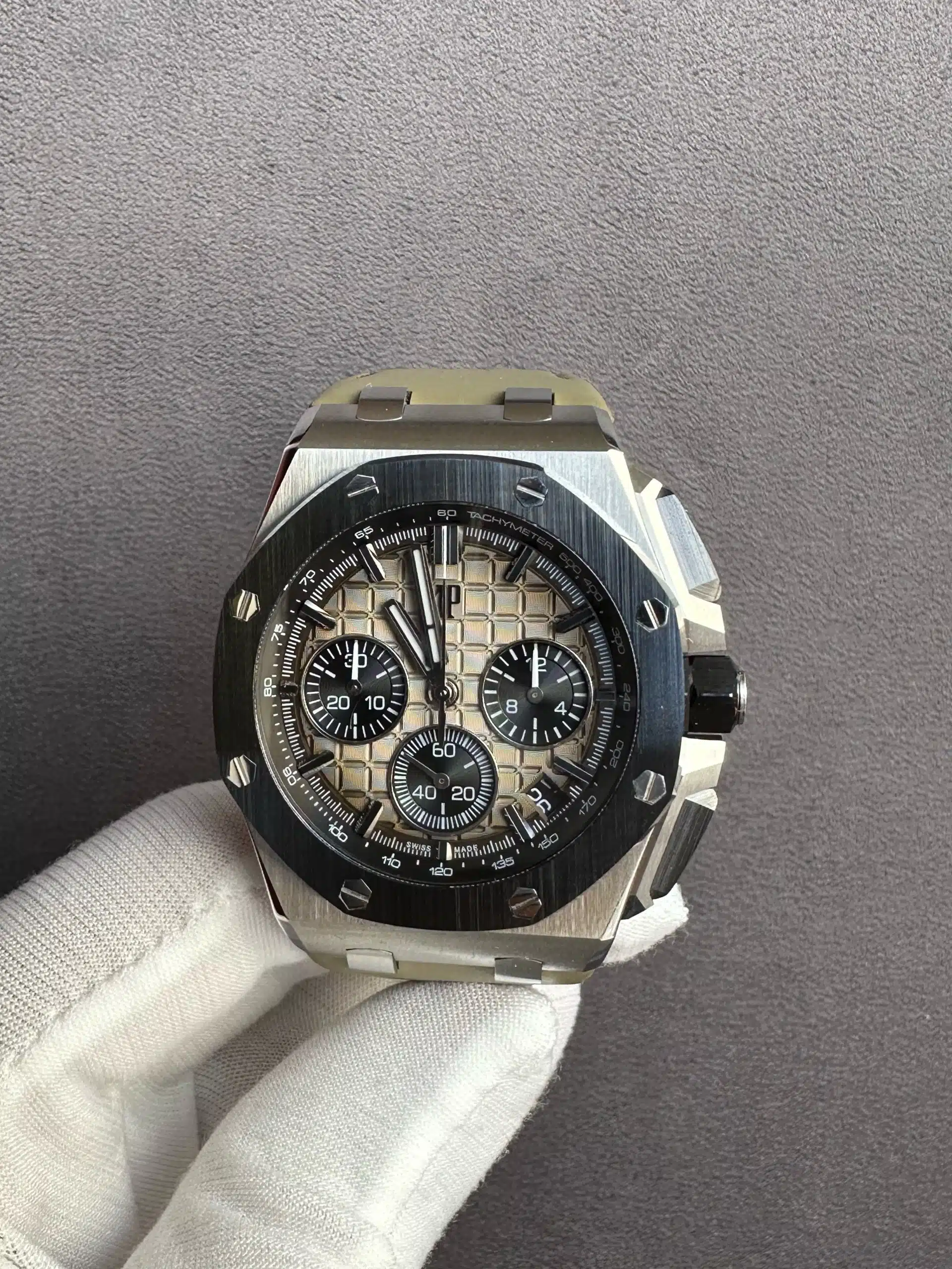 Audemars Piguet Royal Oak Offshore Chronograph Taupe "Smoke Dial“