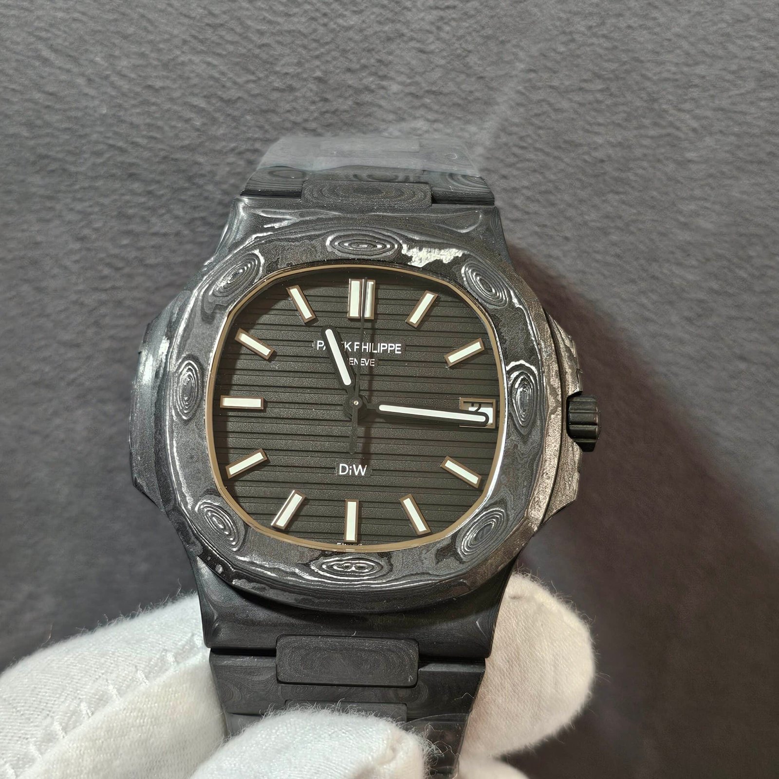 Diw Patek Philippe Nautilus “ALL CARBON BLACK”