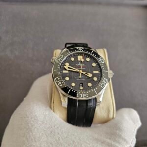 Omega Seamaster Diver 300M James Bond Limited Edition 7007 World Pieces