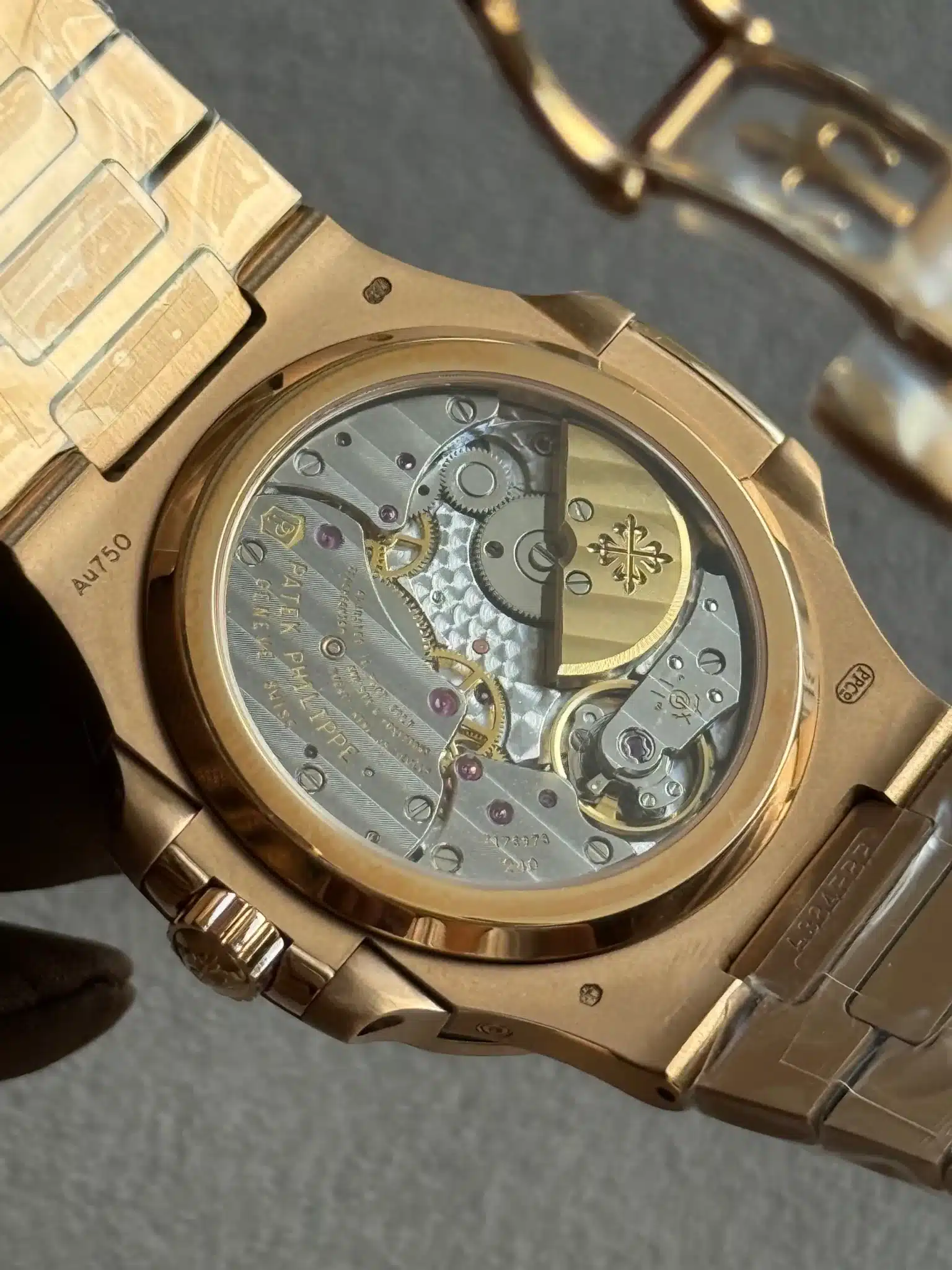 Patek Philippe Nautilus 5712/1R-001