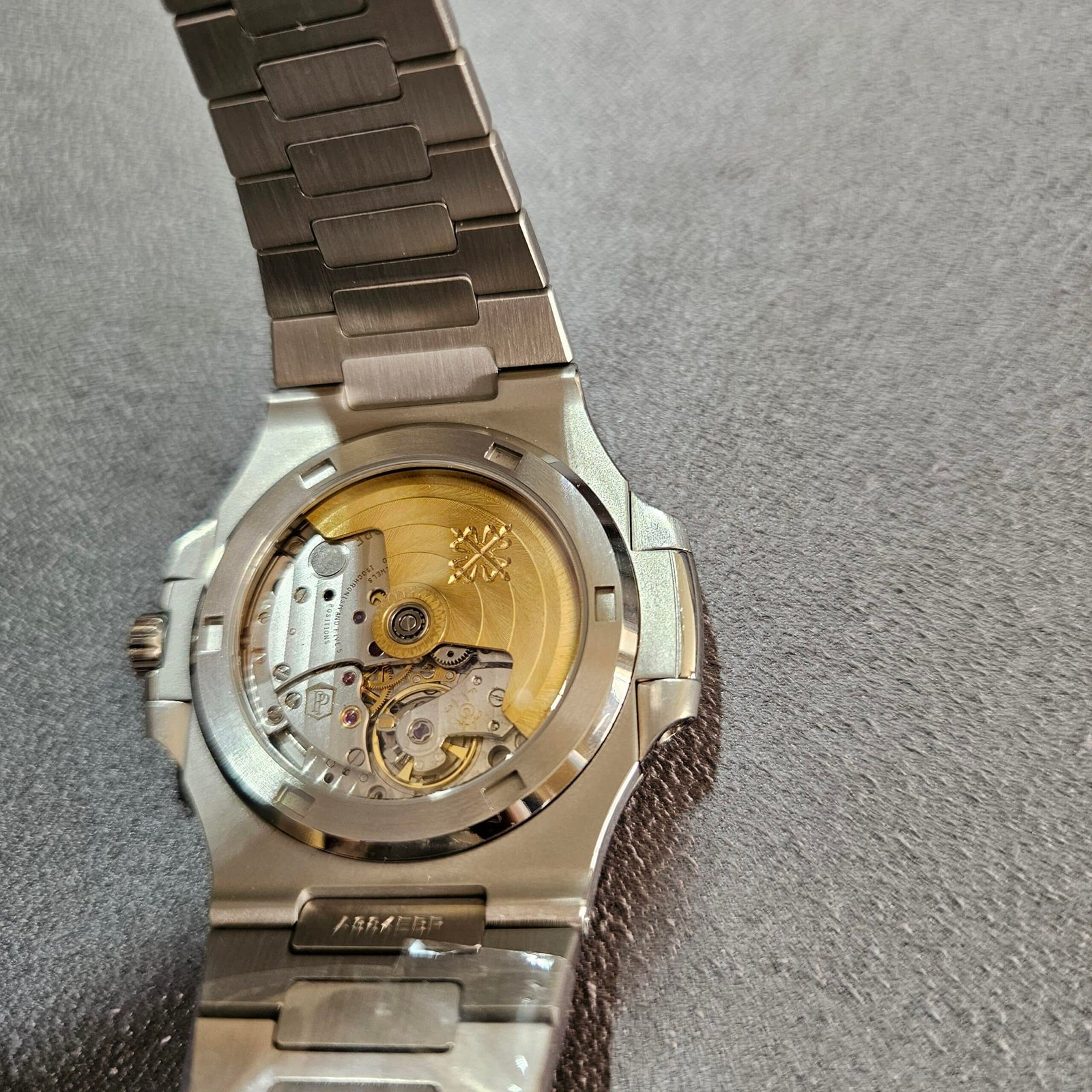 Patek Philippe Nautilus With Blue Saphire In Platinum 5711/111P-001