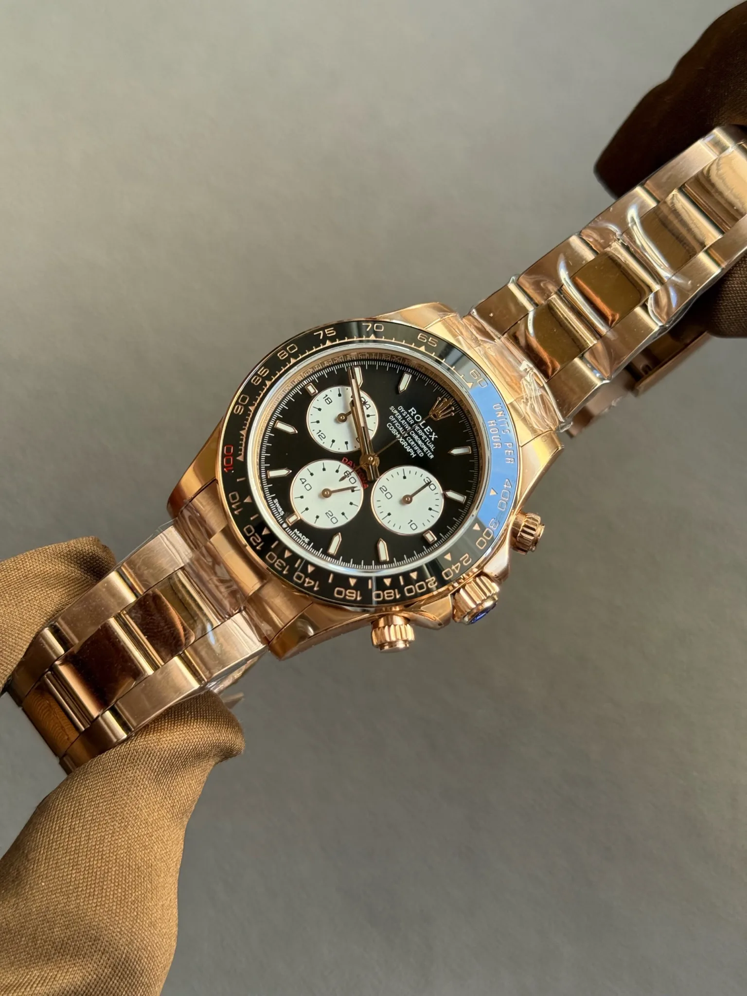 Rolex Daytona Le Mans Daytona 126525LN Unworn Full Set
