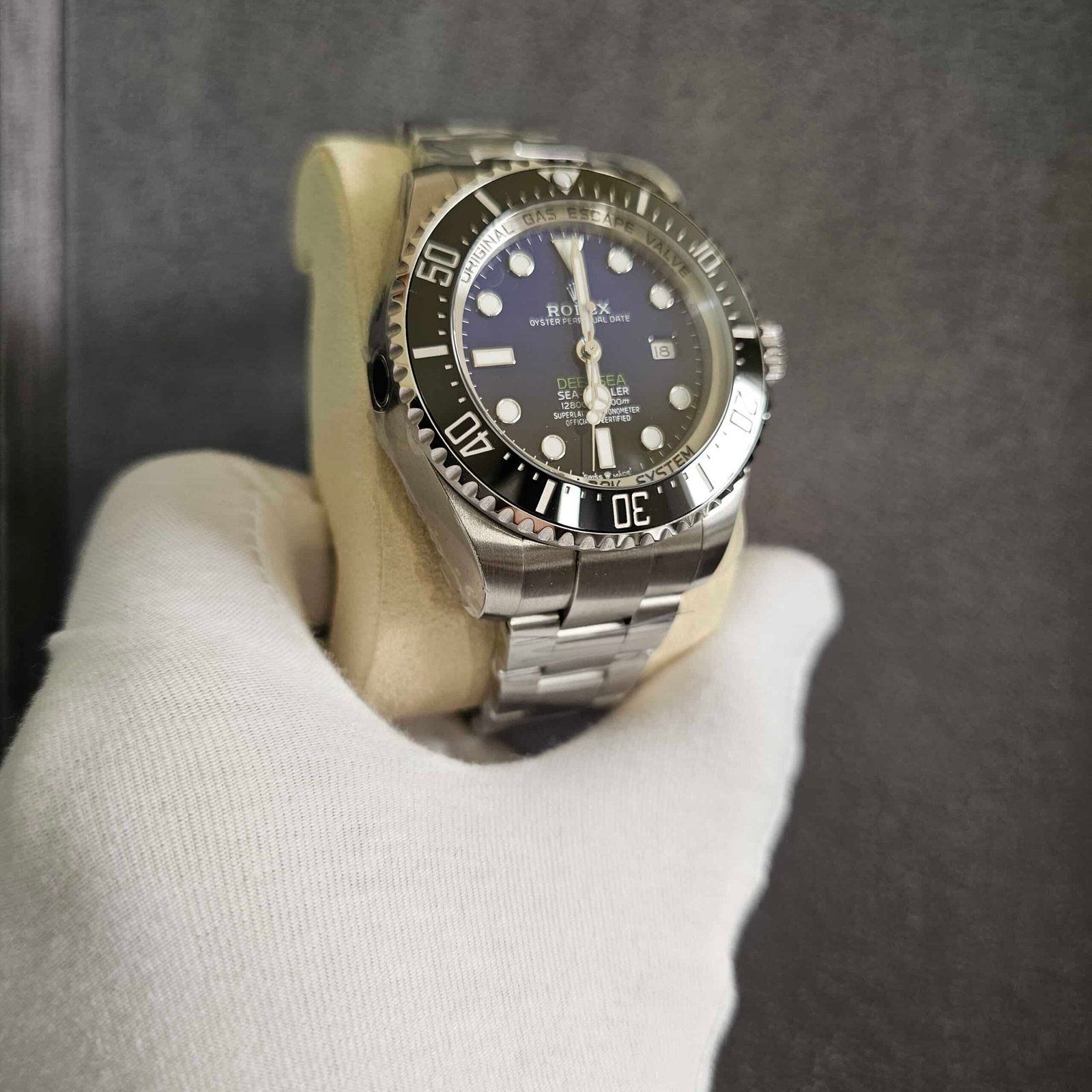 Rolex Sea-Dweller Deepsea 116660
