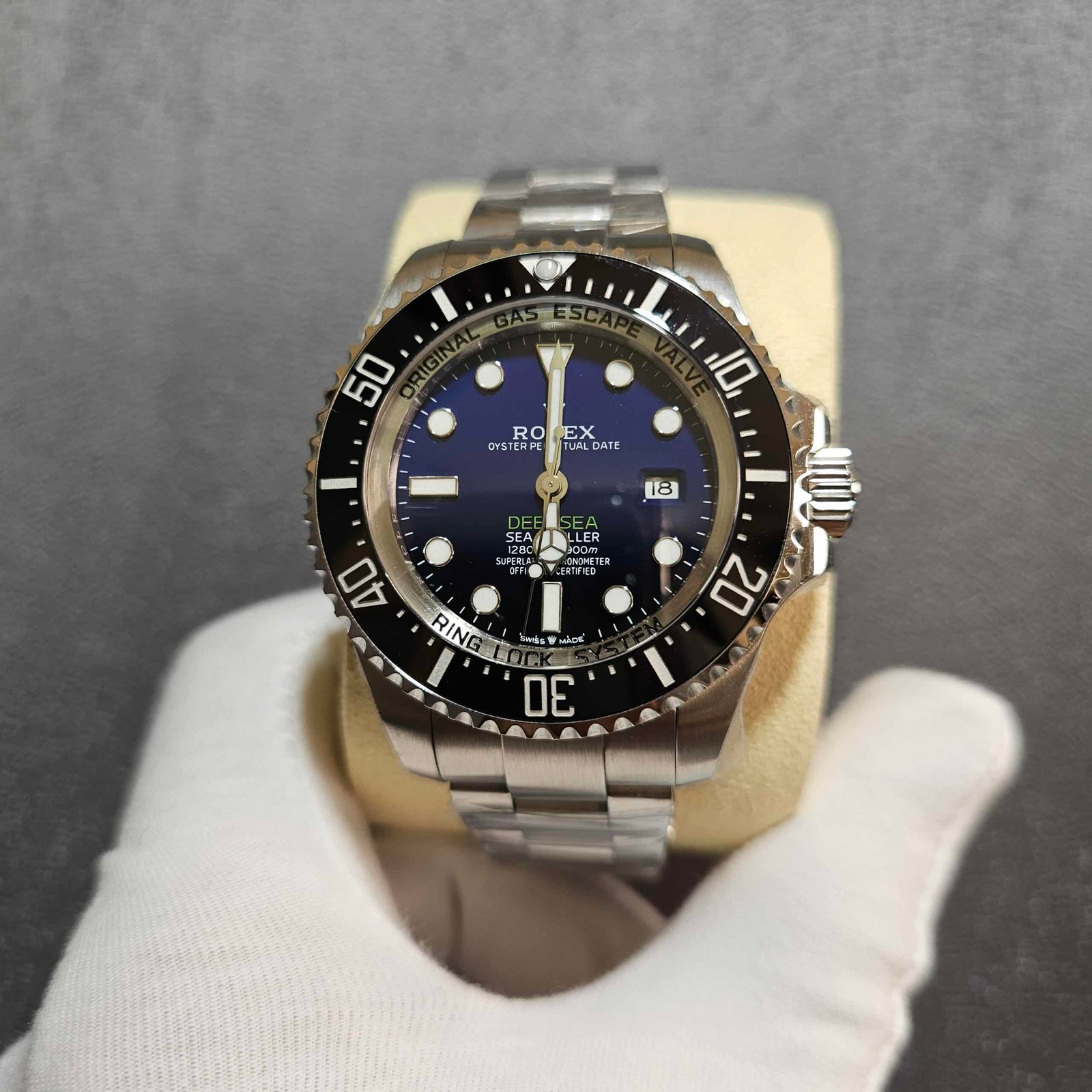 Rolex Sea-Dweller Deepsea 116660